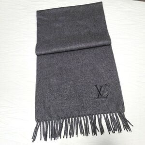 Louis Vuitton Gray Cashmere scarf